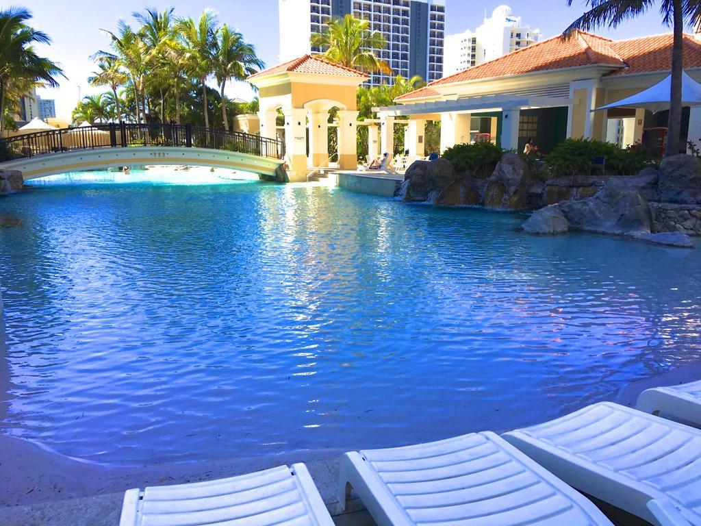 Апартаменты Peepsleep Chevron Towers Голд-Кост Экстерьер фото
